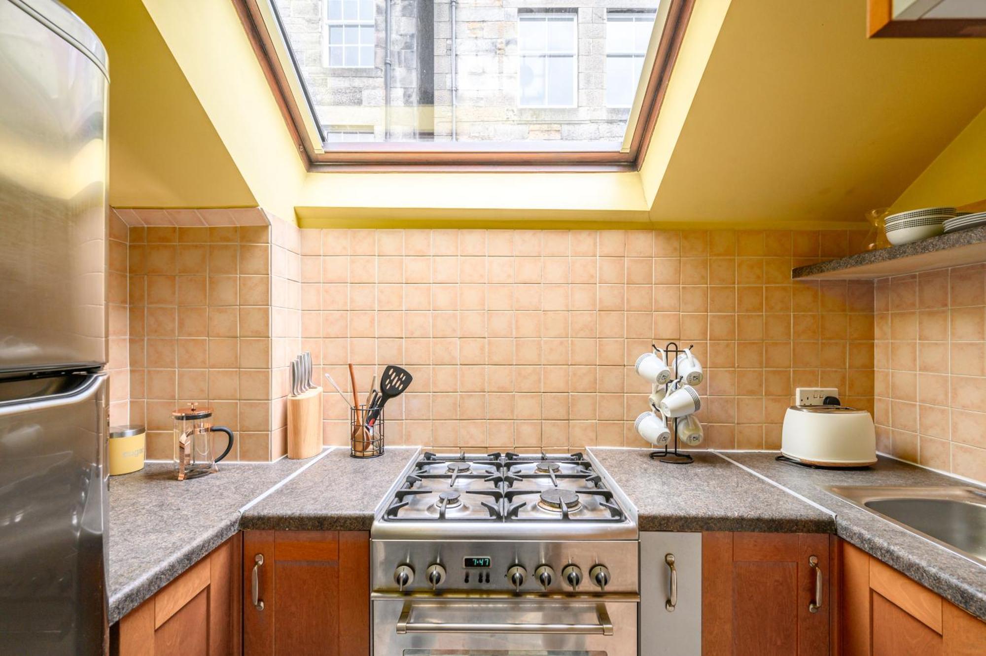 Bright - - Sleeps 10 Эдинбург